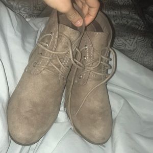 Tan wedged boots